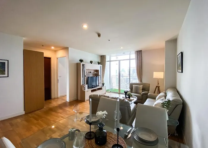 Downtown View 65 Sqm - Ultra Fast Wifi - Sathorn Apartment